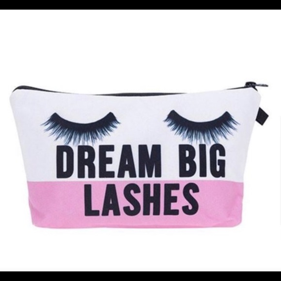 Big Dream Lashes Makeup bag - Picture 2 of 3